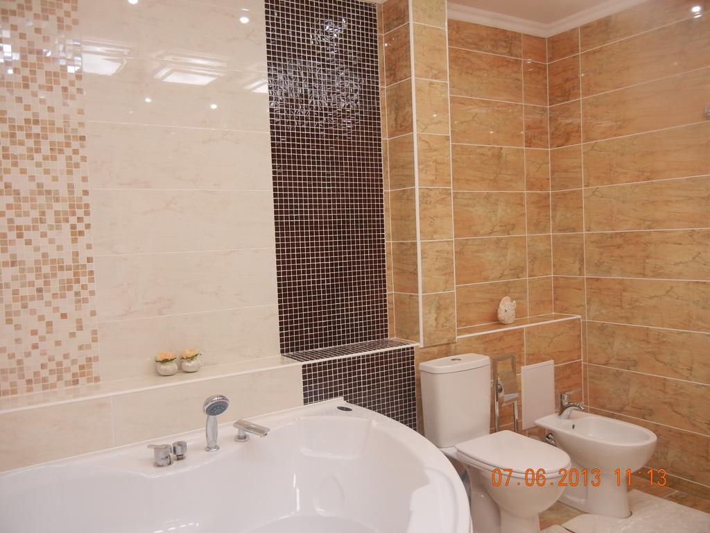 Mereke Hotel Ust-Kamenogorsk Room photo